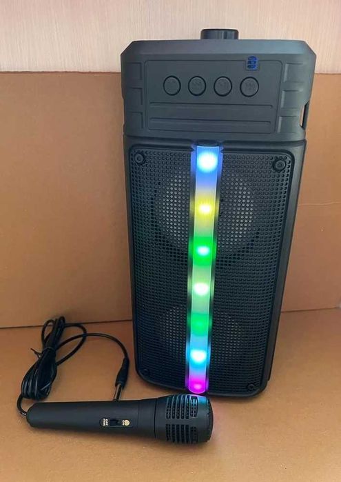 Портативная беспроводная колонка с микрофоном / ДОМАШНИЙ КАРАОКЕ