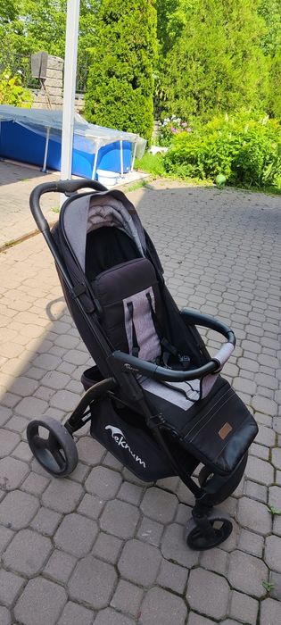 Продам детскую коляску