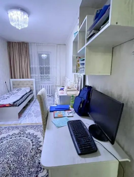 продам 2-х ком. 46кв. 5мкр. 2-этаж