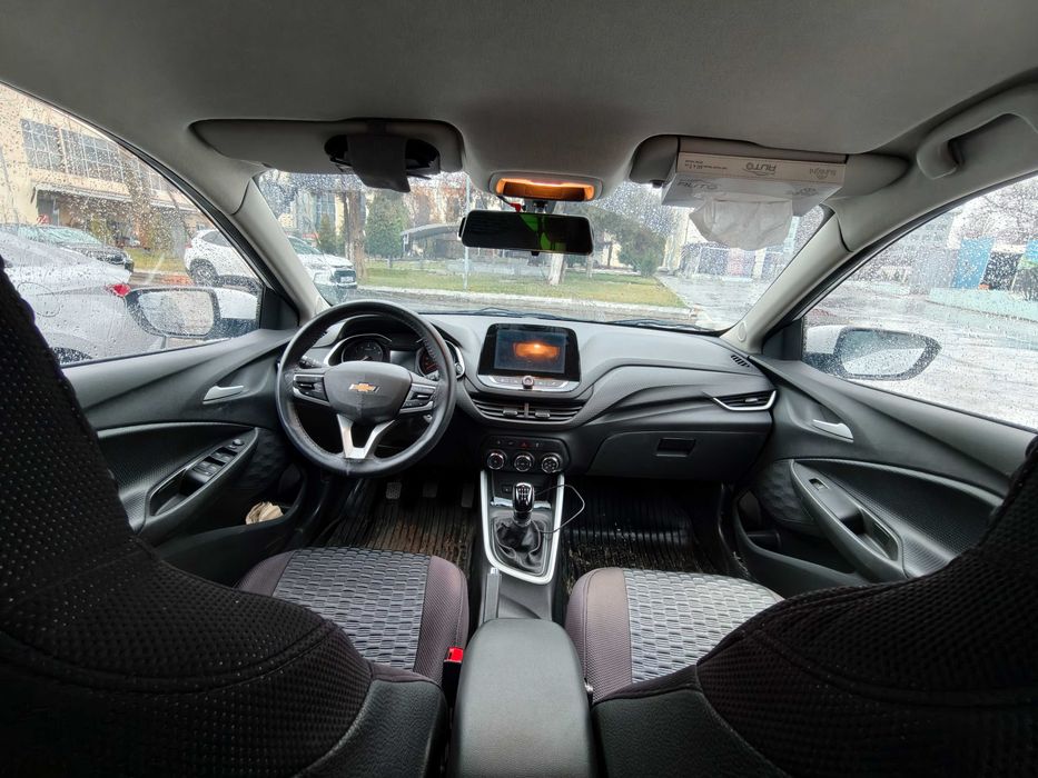 Продаю свой автомобиль Оникс 3 позиция