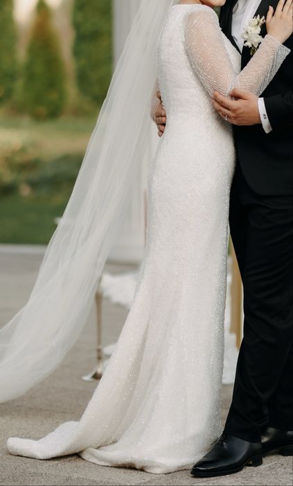 Vand rochie de miresa