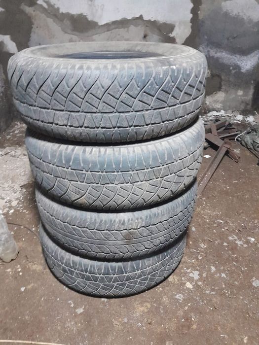 Продам резину летнию