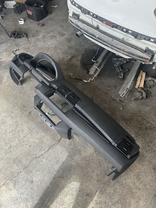 Plansa bord BMW X5 E53 facelift neagra