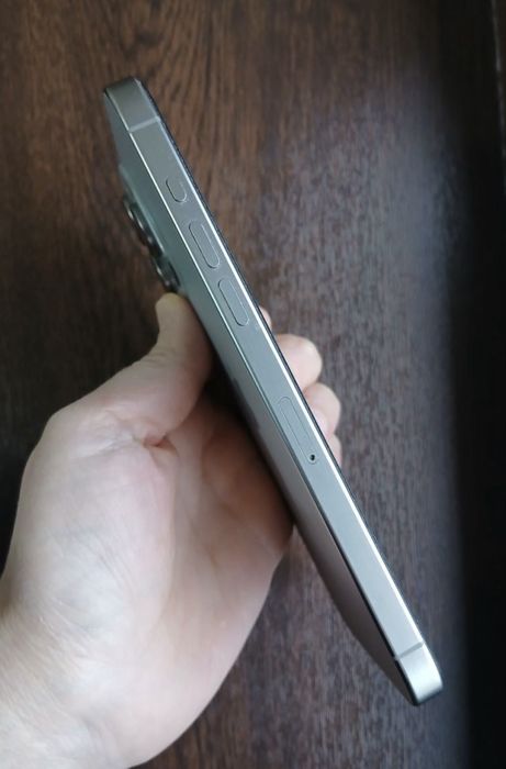 iPhone 15 Pro Max | 256 GB пользовалась женшина