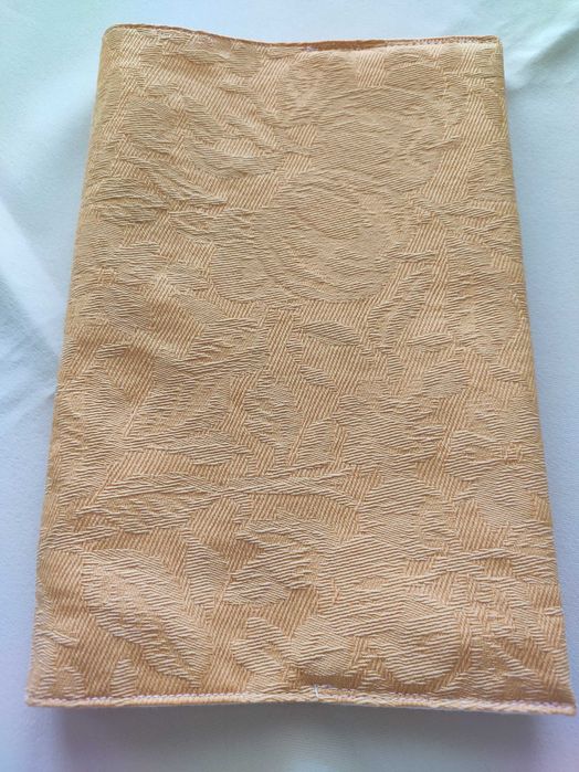 Калъфи за книги от плат