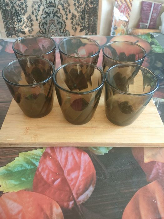 Продаются стаканы темного стекла!
