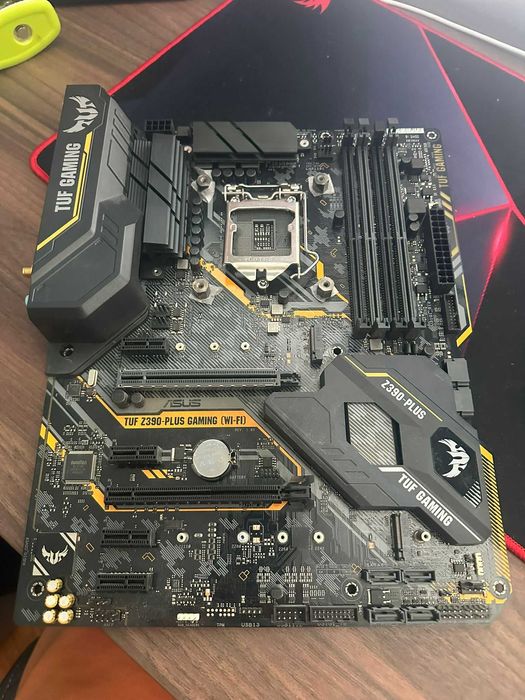 Placa de baza Z390-PLUS