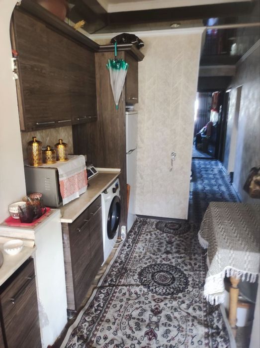 Уй сотилади 3 хонали 1 - этаж арка олди огород