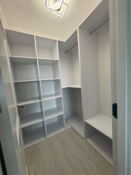 Inchiriez apartament!