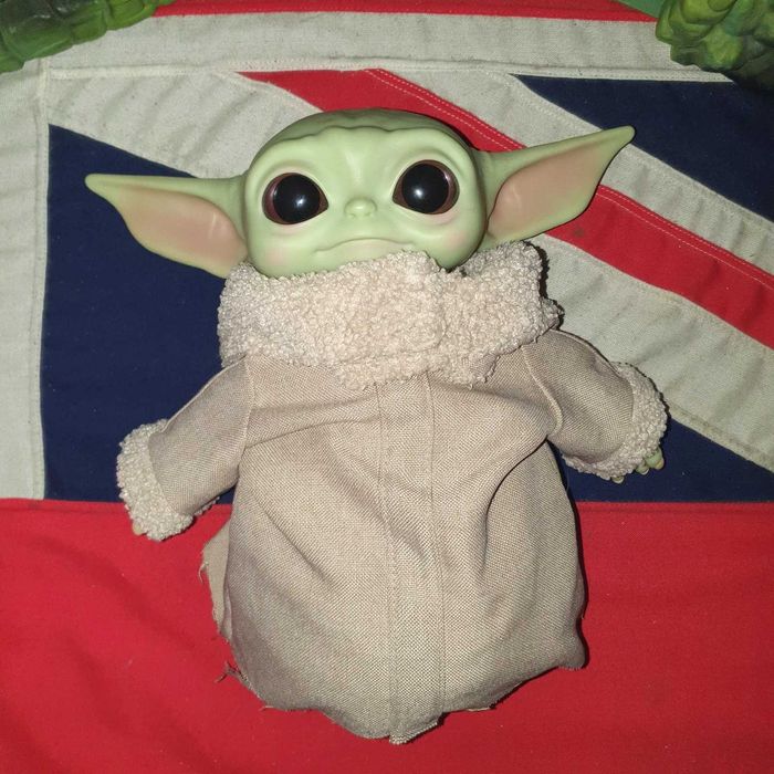 Star Wars The Mandalorian – THE CHILD / Baby Yoda / Grogu – плюш prop