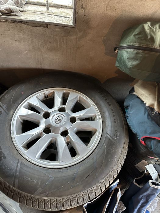Резина с дисками  Toyota Land Cruzer