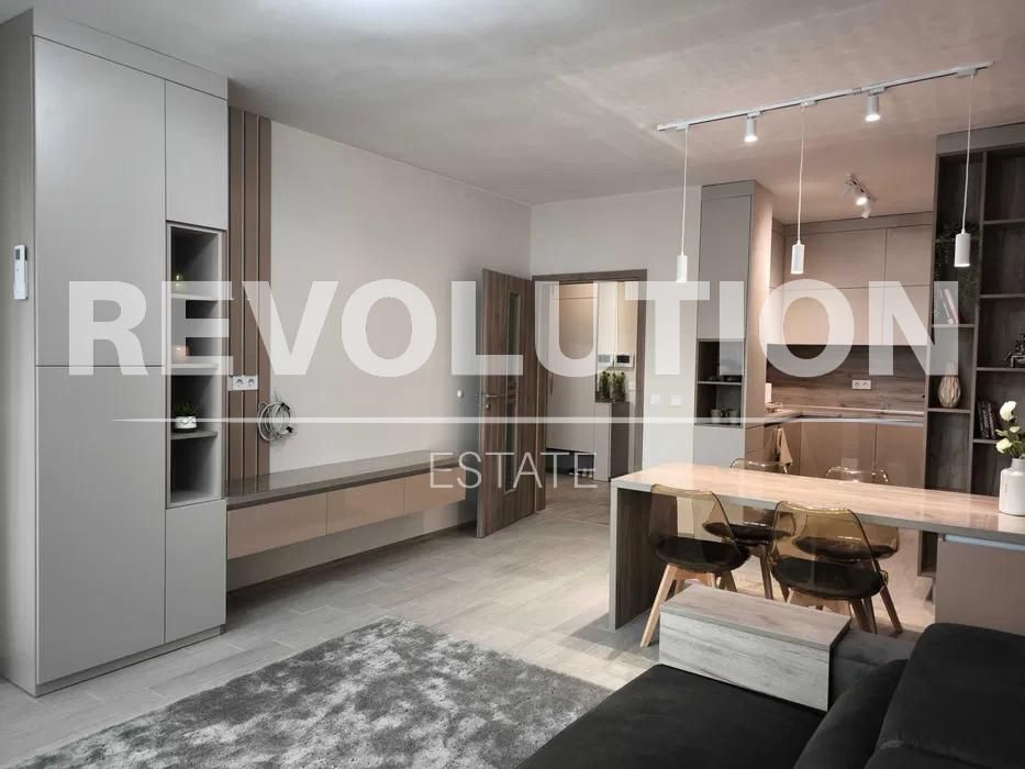 Двустаен апартамент  в гр.Варна, Базар Левски!