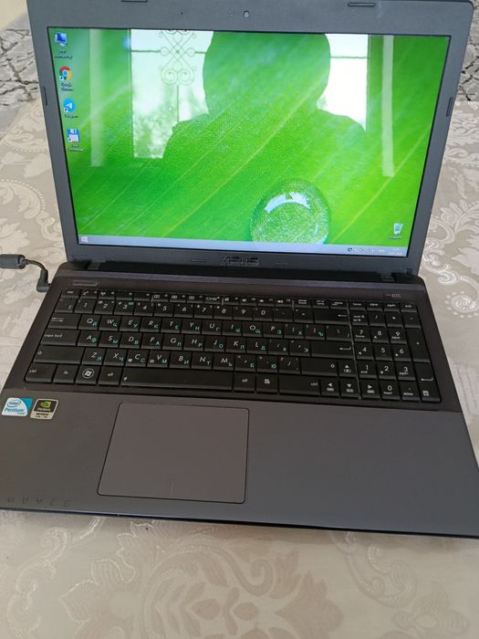 Asus Notebuk holati yaxshi