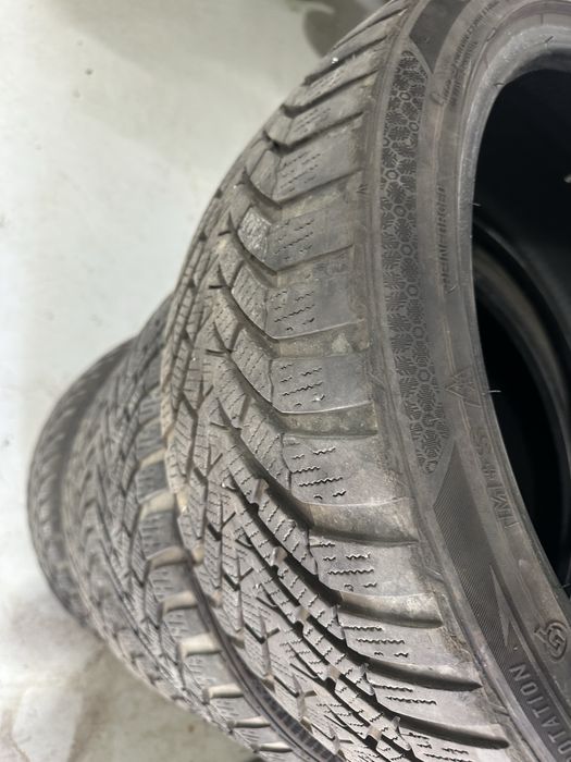 Anvelope iarna 225/40/18