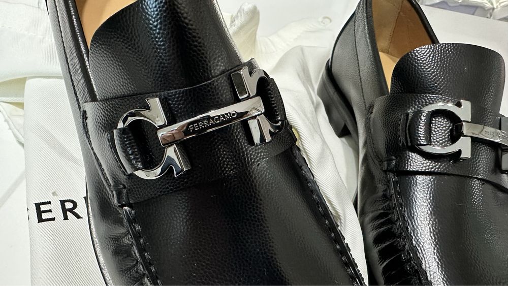 Vand pantofi dama Salvatore Ferragamo- Loafers