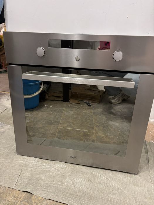 Продам духовой шкаф Wirlpool