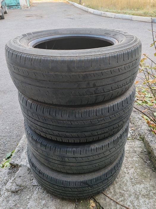 Продаю шины   цена:35,000 торг