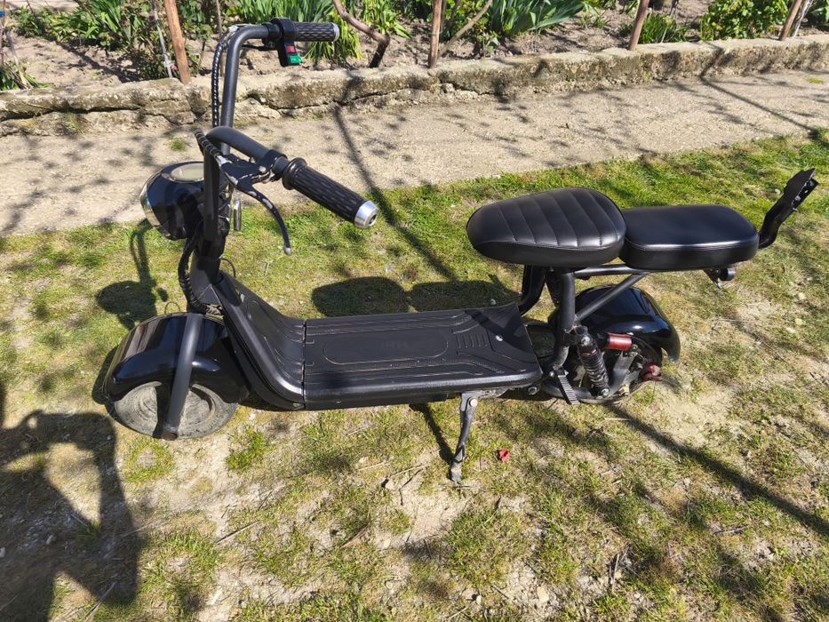 Scuter electric 800W 48V, viteza limitata 25km/h(40km/h) fara permis