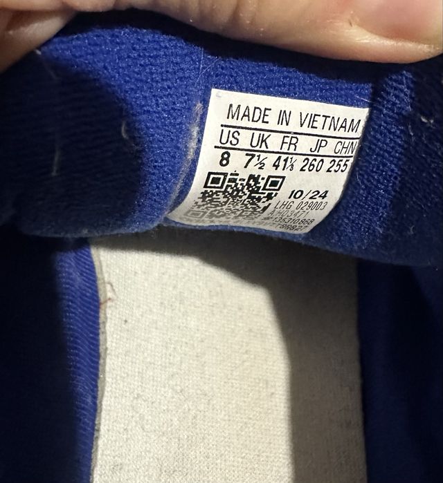 Продам кроссовки Adidas оригинал ,