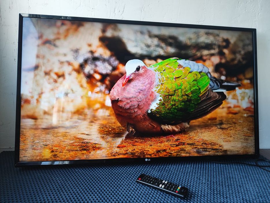 Телевизор LG 43 дюйма (109см)