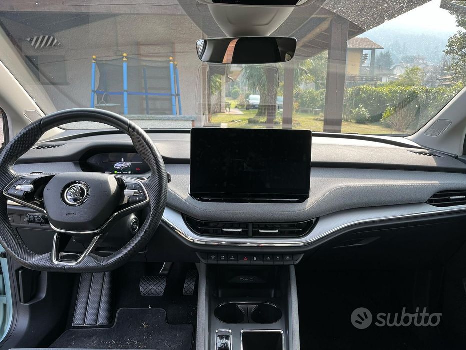 Skoda Enyaq iV60 Executive, термопомпа, гаранция