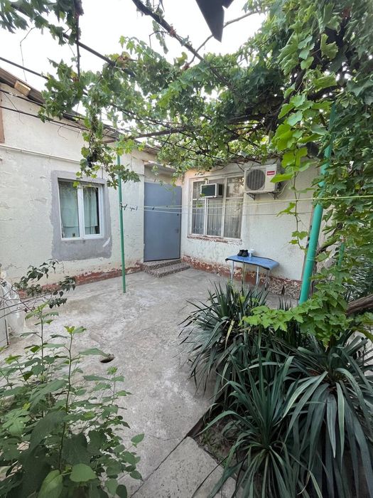 Продаётся дом в Миробадском районе