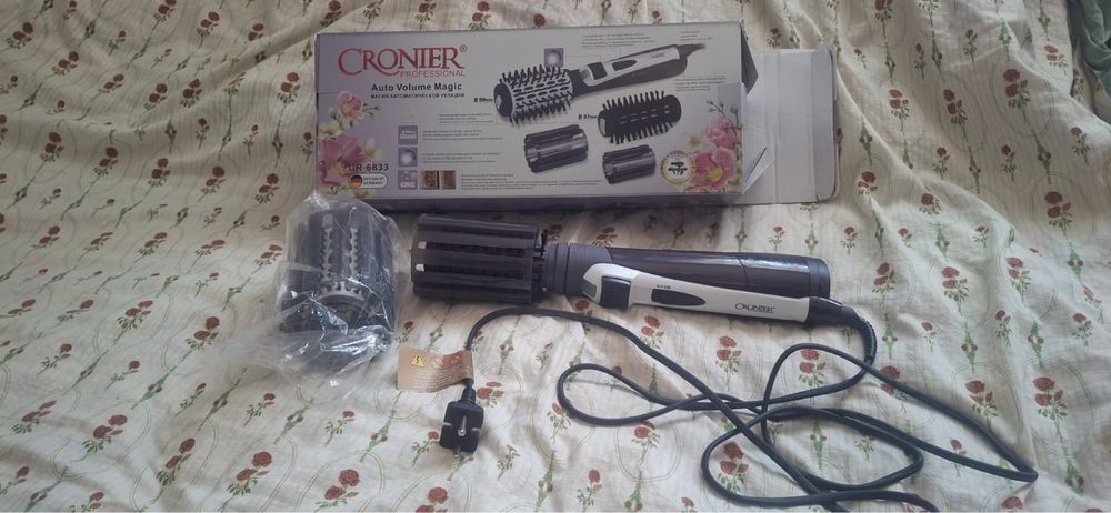 Фен щетка продается