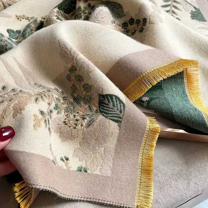 Дамски шалове - различни модели