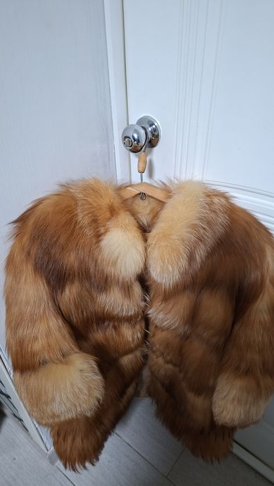 Продам шубу из меха лисы