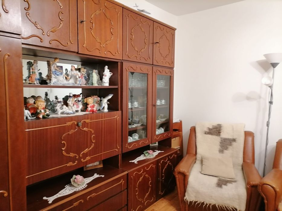 Bazinul de înot 2 decomandate mobilat loc parcare contract anaf