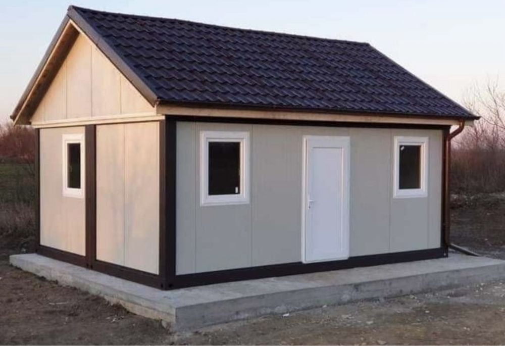 Vând case modulare la comanda clientului