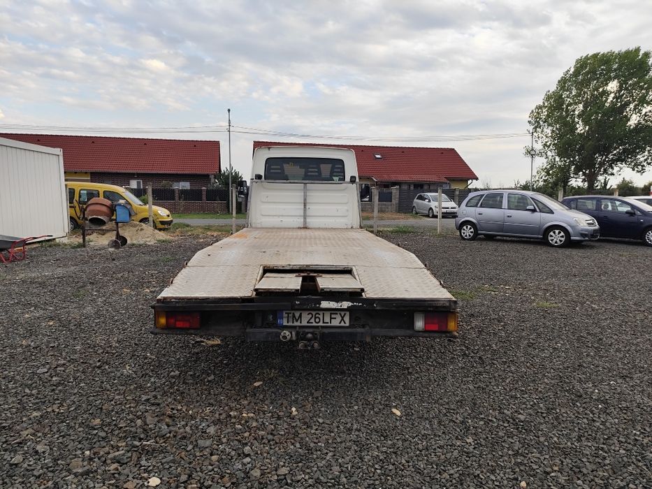 Iveco Daily  Platformă Auto.50C14. An 2005. Motor 3000. Se conduce  cu permis cat B.