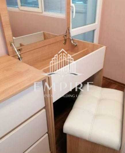 Четиристаен апартамент под наем в кв. Дружба 1