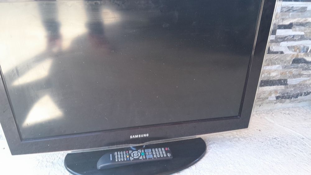 Продавам  телевиэор Samsung