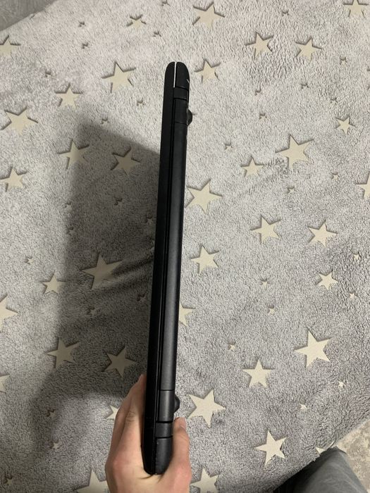 ноутбук Lenovo….