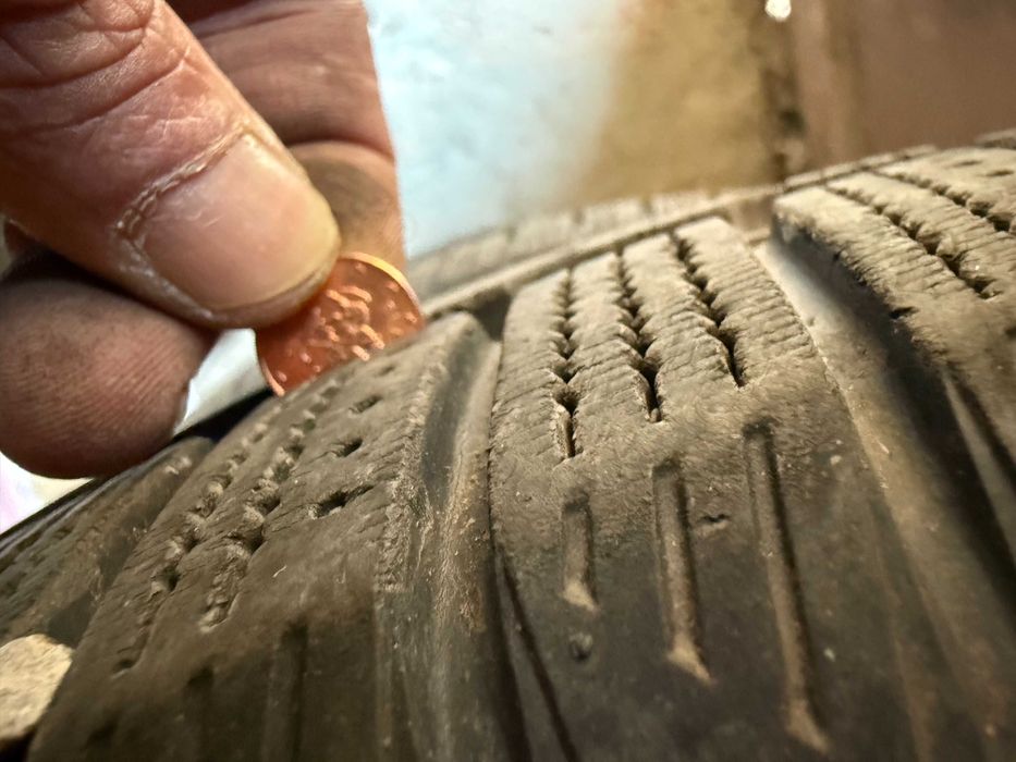 Джанти с гуми Kia 5x114,3 17 оригинални Кия 5х114,3