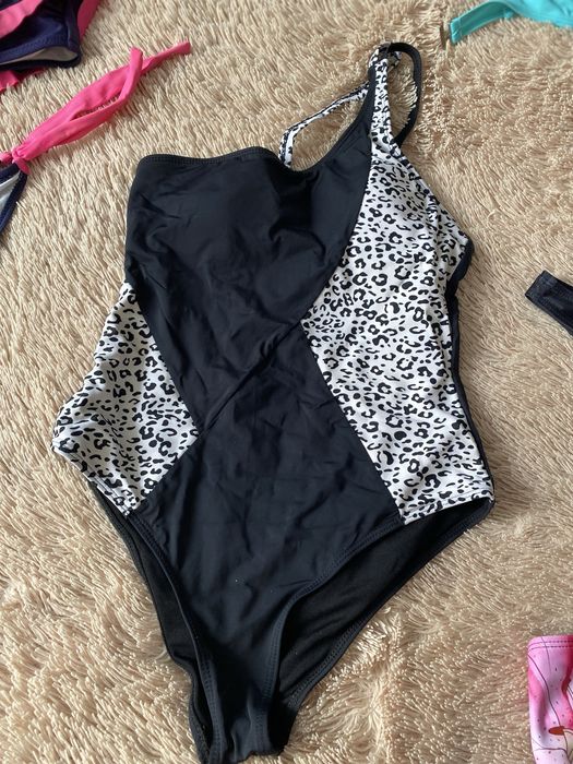 Продам купальники