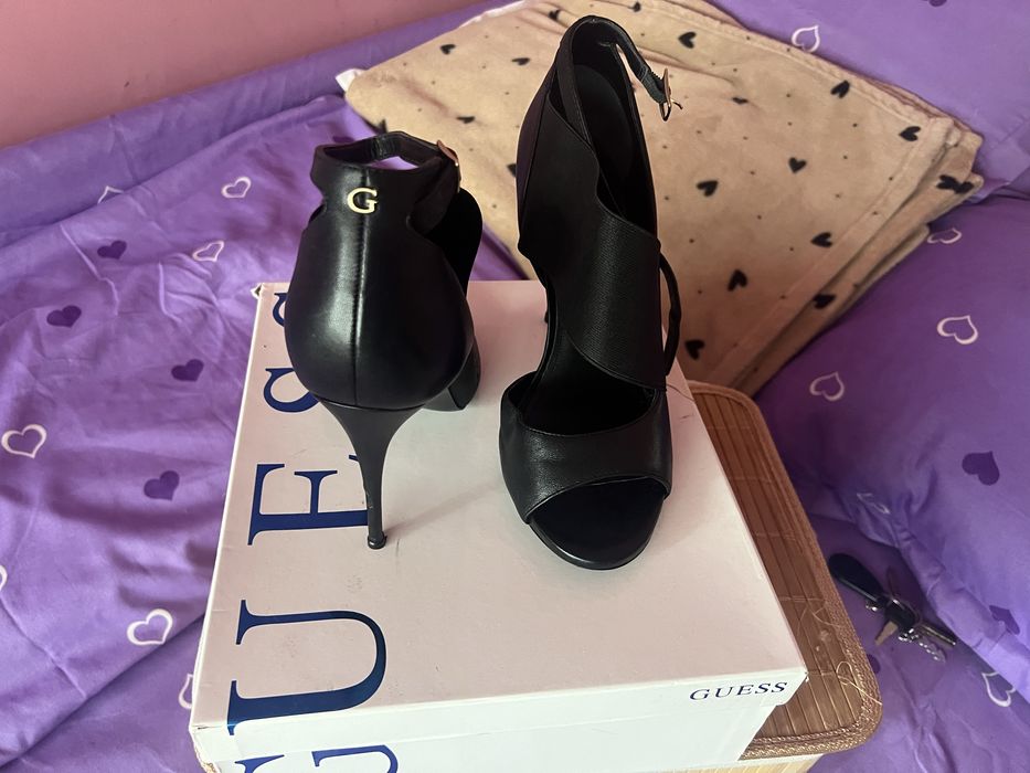 Sandale piele naturala Guess