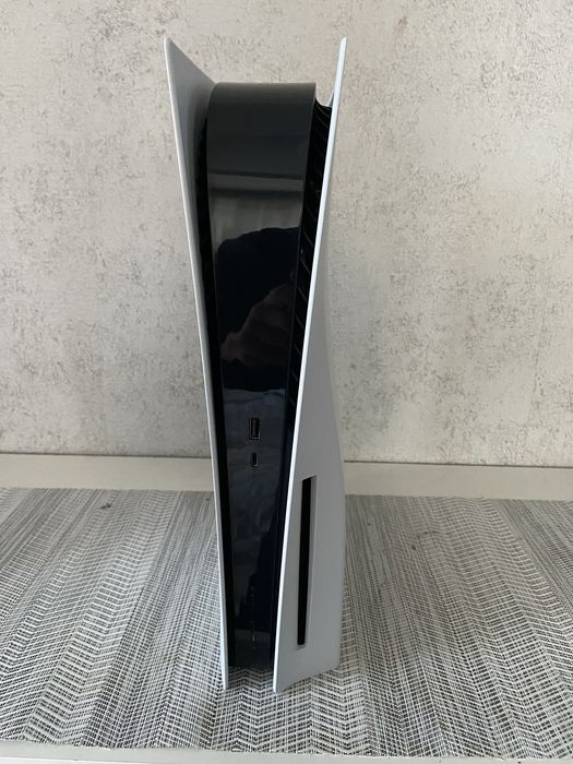 PS5 Disc Edition+ FIFA 20