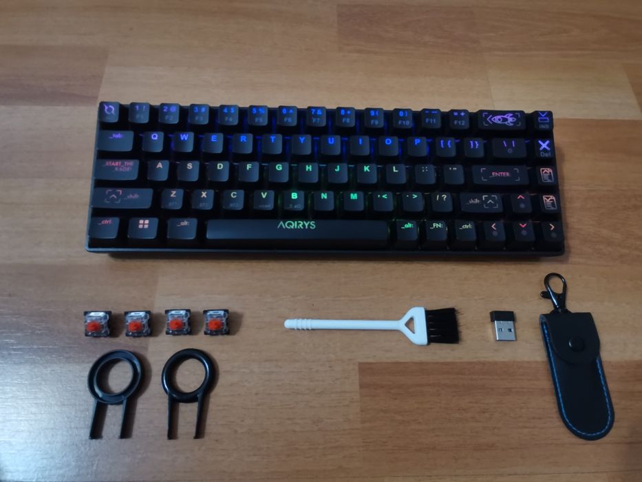 Tastatură Aqirys Mira - ca nouă, pachet complet