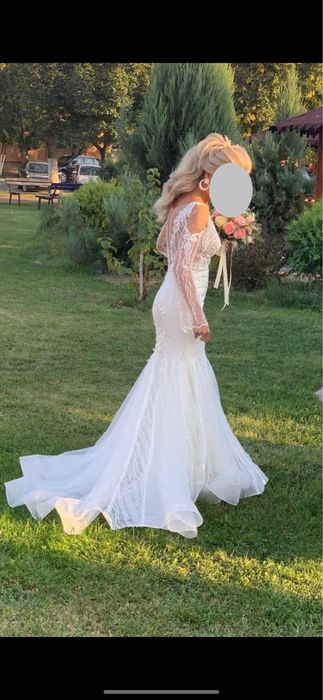 rochie de mireasa deosebita