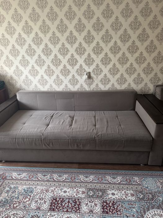 Продам диван и кресло (раскладные)