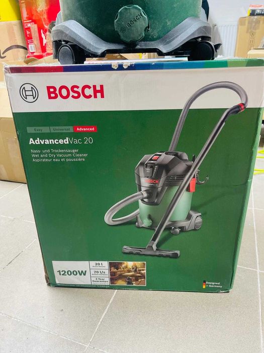 Aspirator pentru apă și praf Bosch AdvancedVac 20