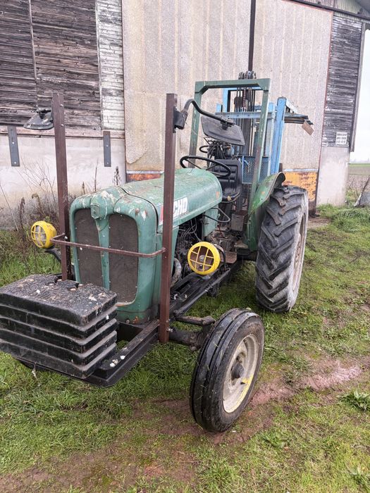 Tractor fiat cu stivuitor fiat 35 cp