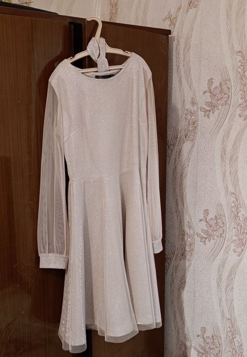 Продам платье  38р