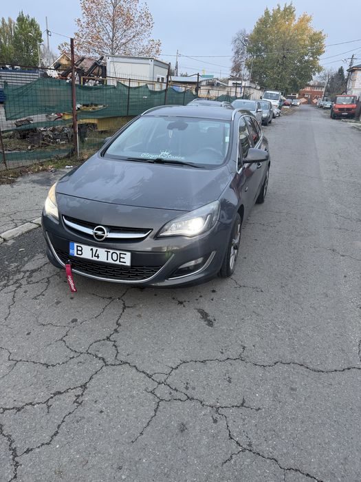 Opel astra j sport tourer
