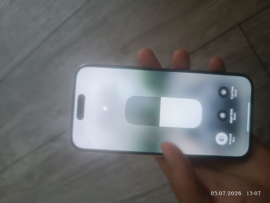 Продам iphone 15 pro 256