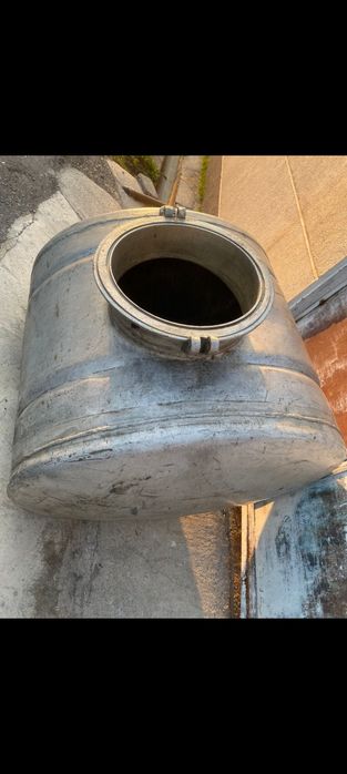 Бочка алюмыневое в хорошем состояние 1 тонна