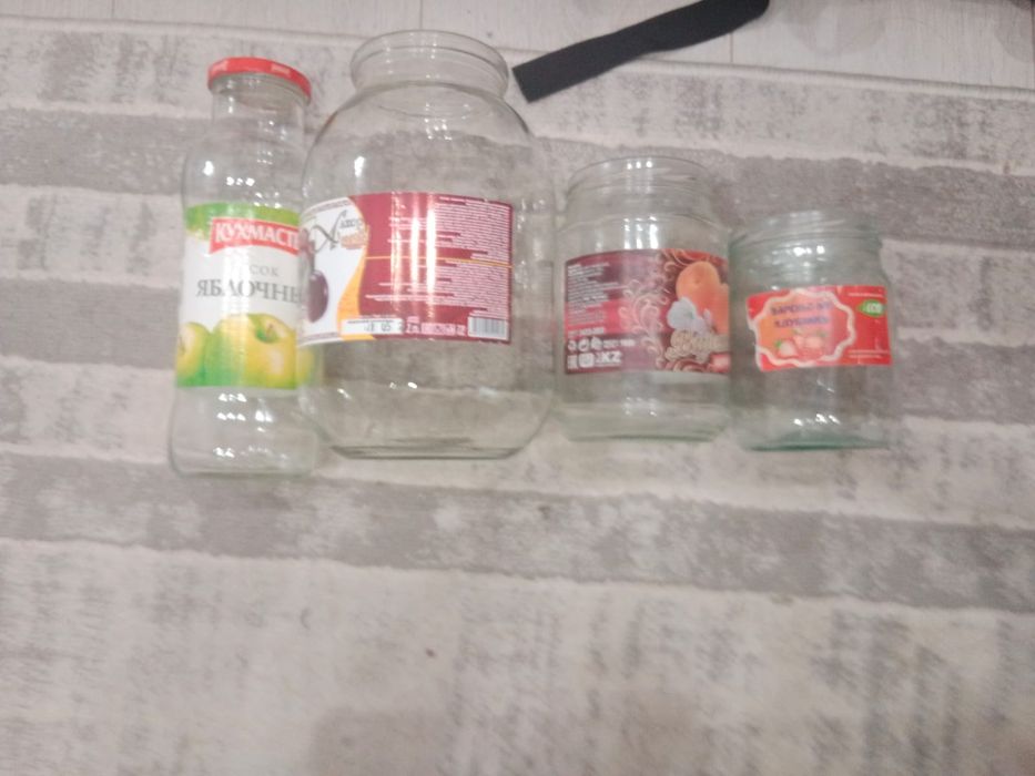 Продам банки . срочно