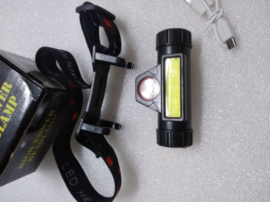 Vând lanterna frontala cu led